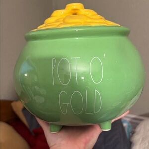 Rae Dunn Green and Yellow Pot O' Gold